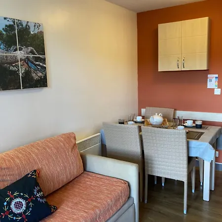 Cap Esterel Agay Raphael Vue Coeur Du Site Piscine Golf 4 Personnes Chez Magali Saint-Raphaël