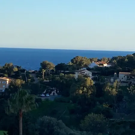 Cap Esterel Agay Raphael Vue Coeur Du Site Piscine Golf 4 Personnes Chez Magali Saint-Raphael (Var)