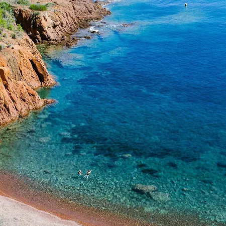 Cap Esterel Agay Raphael Vue Coeur Du Site Piscine Golf 4 Personnes Chez Magali شقة