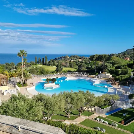 Cap Esterel Agay Raphael Vue Coeur Du Site Piscine Golf 4 Personnes Chez Magali Saint-Raphael (Var)