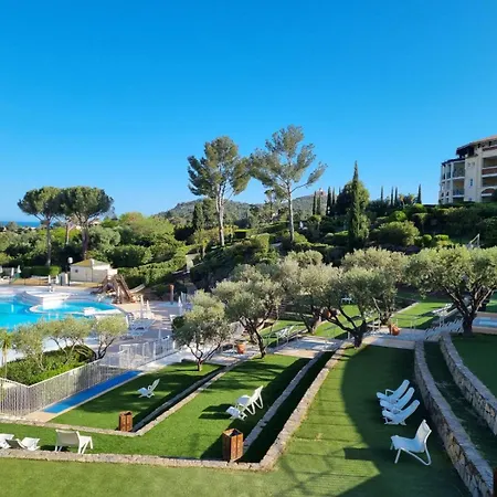 Apartment Cap Esterel Agay Raphael Vue Coeur Du Site Piscine Golf 4 Personnes Chez Magali