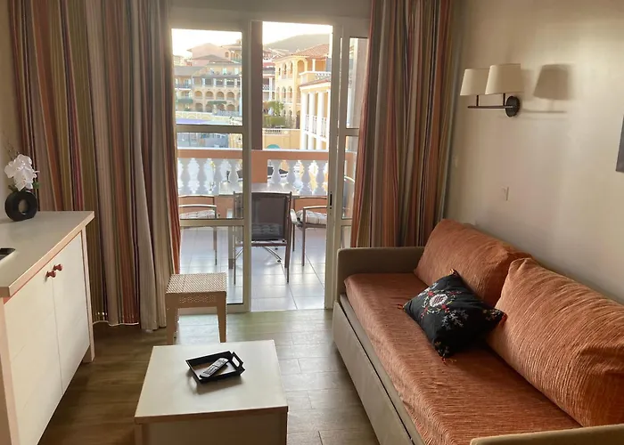 Cap Esterel Agay Raphael Vue Coeur Du Site Piscine Golf 4 Personnes Chez Magali Saint-Raphaël